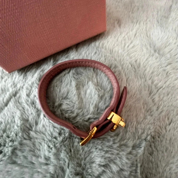 Miu Miu "Madras" Leather Cuff Pink Leather with Jewel - Picture 3 of 7